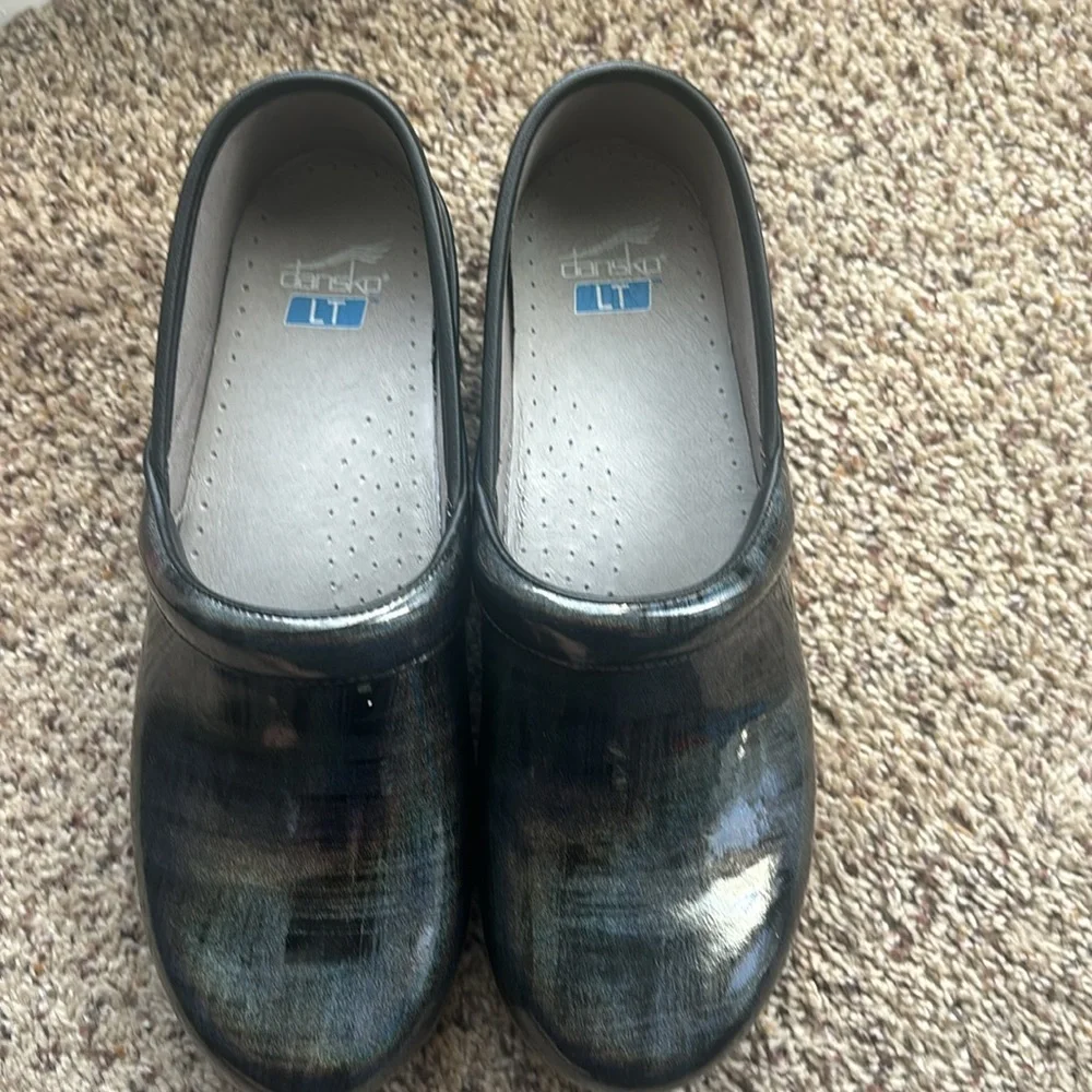 DANSKO WOMEN'S LT PROFESSIONAL METALLIC 
CLOG SIZE 41 = 10.5-11 - Picture 5 of 9